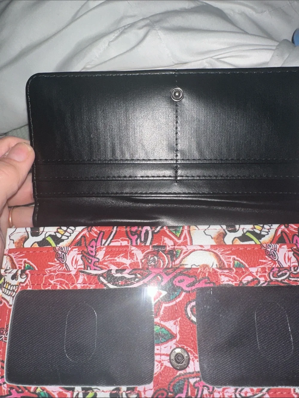NWT Ed Hardy Red Skull & Rose Graphic Wallet lots of card and pocket rhinestones